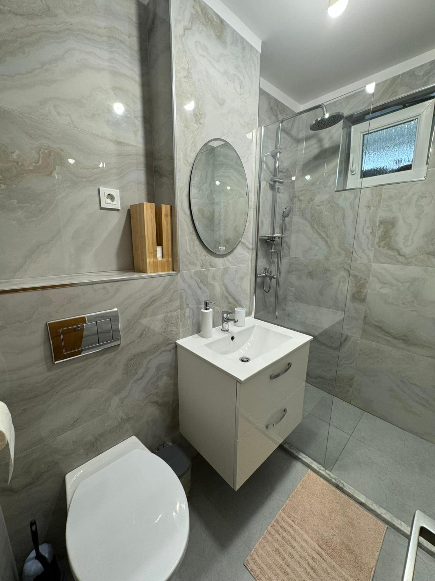 Apartament Central Râmnicu Vâlcea Kültér fotó