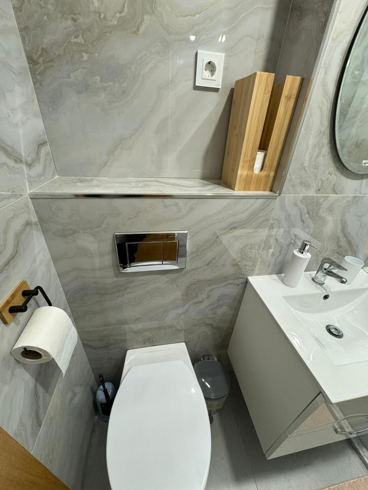 Apartament Central Râmnicu Vâlcea Kültér fotó