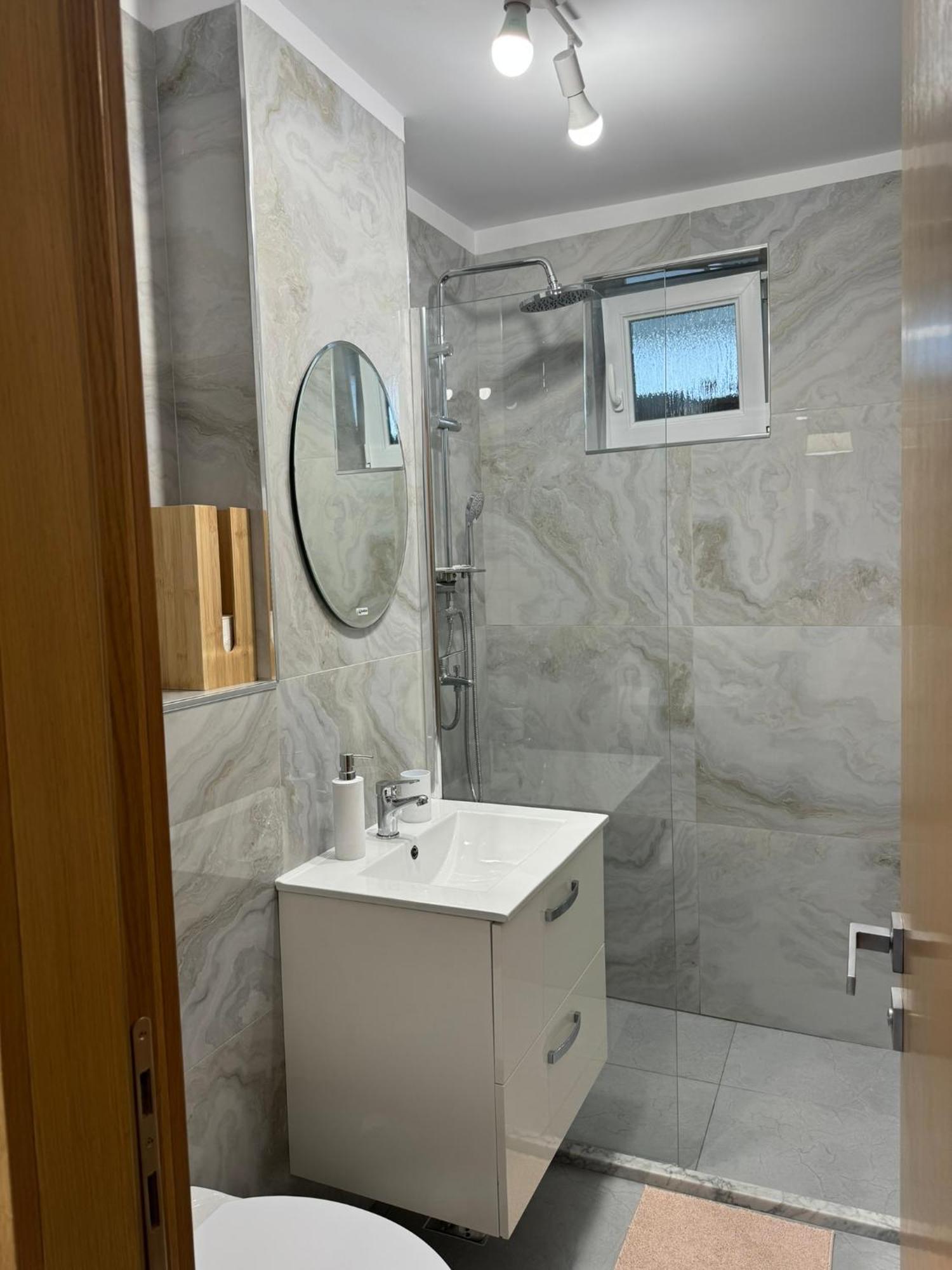 Apartament Central Râmnicu Vâlcea Kültér fotó