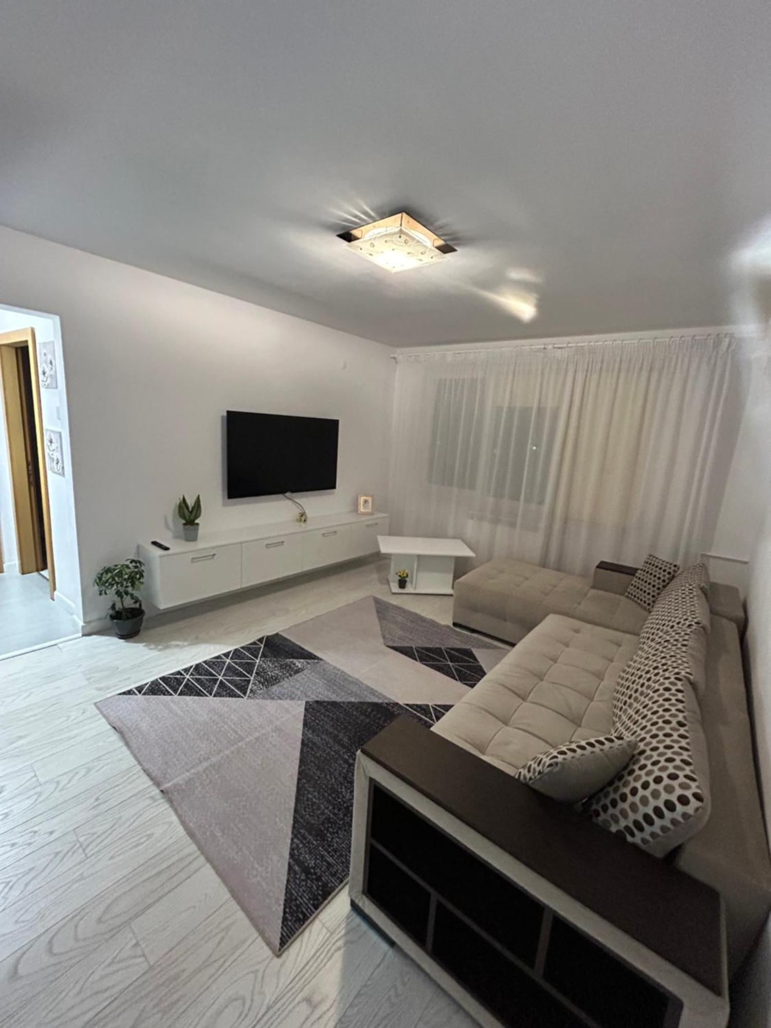 Apartament Central Râmnicu Vâlcea Kültér fotó